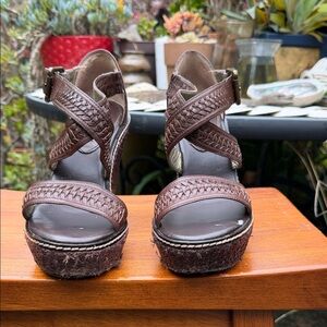 Banana Republic Chocolate Woven Platform Sandals